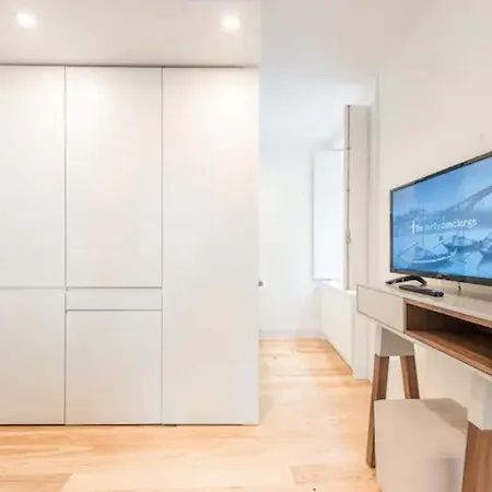 Guestready - The New Yellow Ledbetter Oporto