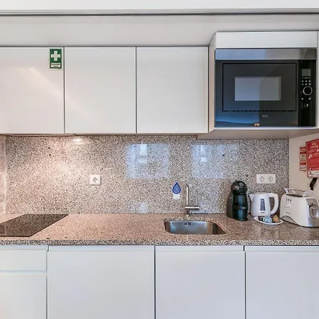 Guestready - The New Yellow Ledbetter Oporto