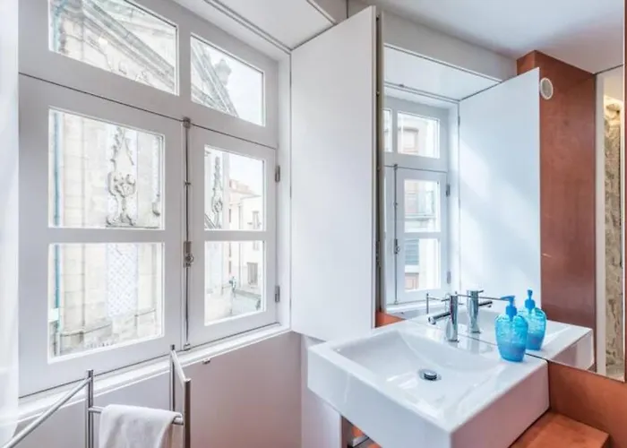 Guestready - The New Yellow Ledbetter Porto