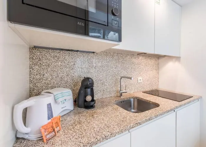 Guestready - The New Yellow Ledbetter